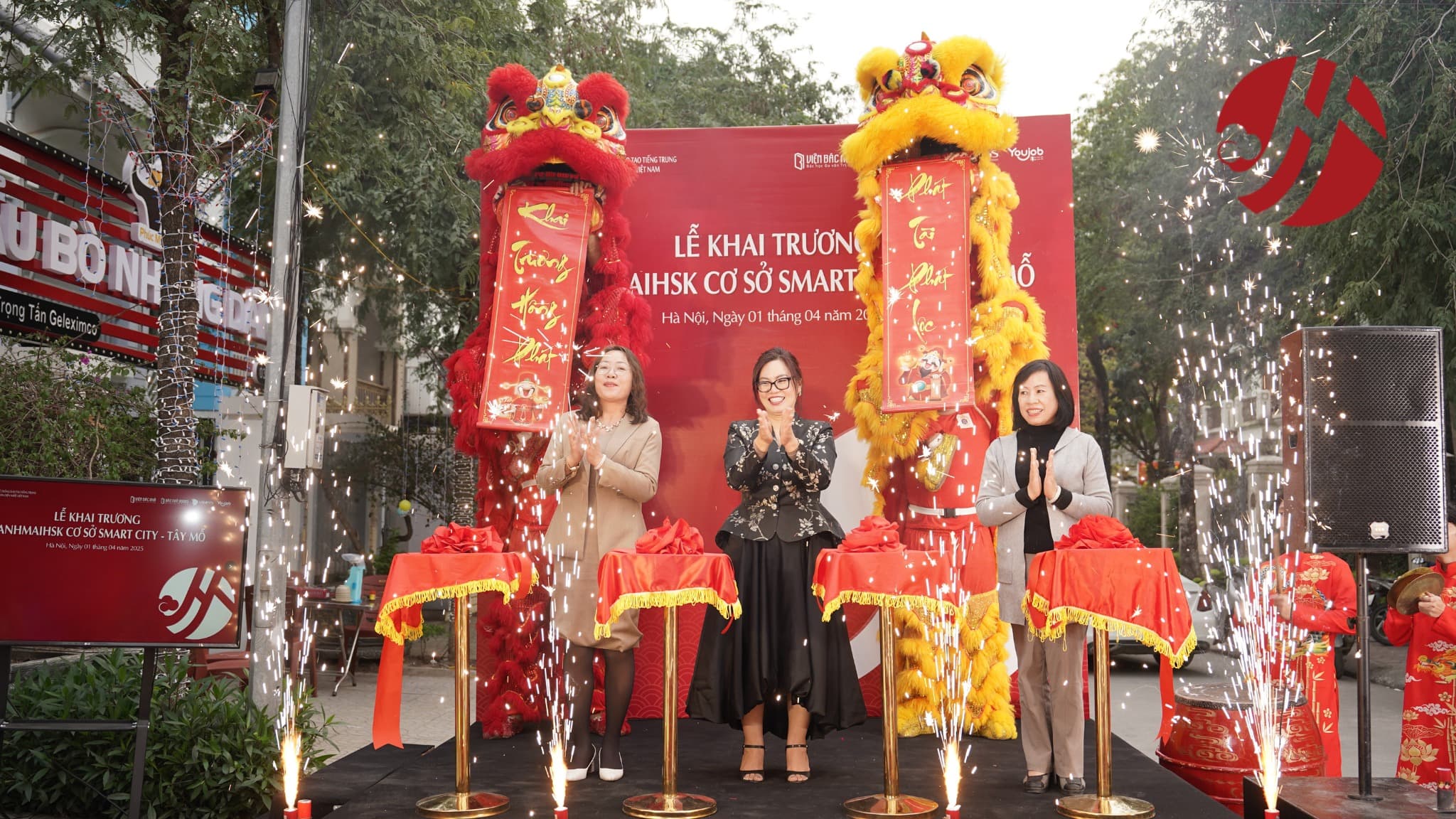 100.000 học viên